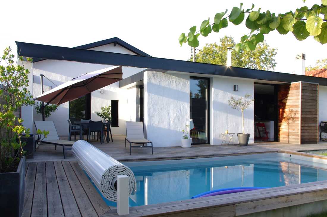 Aménagement d'une piscine par un architecte spécialiste des extensions de maison à Quimper